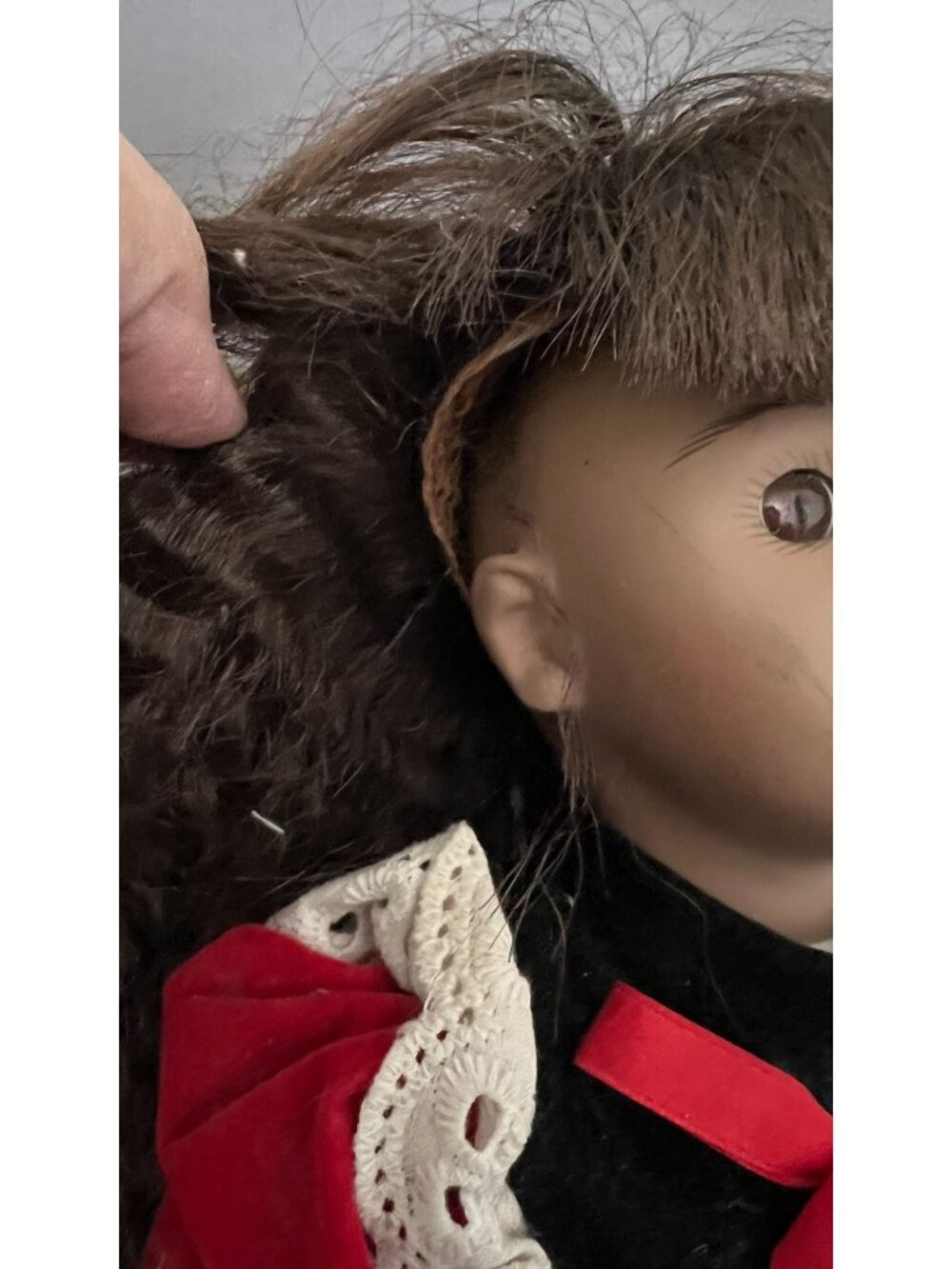 House Of Lloyd Whitney-Noel Christmas Around The World Porcelain Doll In Red Vel - Picture 8 of 8